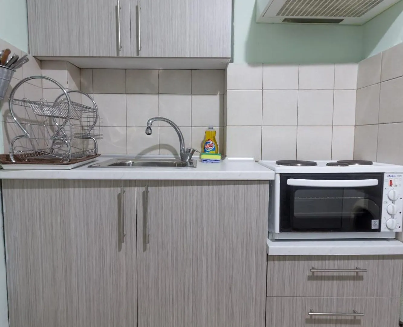 Cosy Apt With Terrace In Thessaloniki Center! 0*,